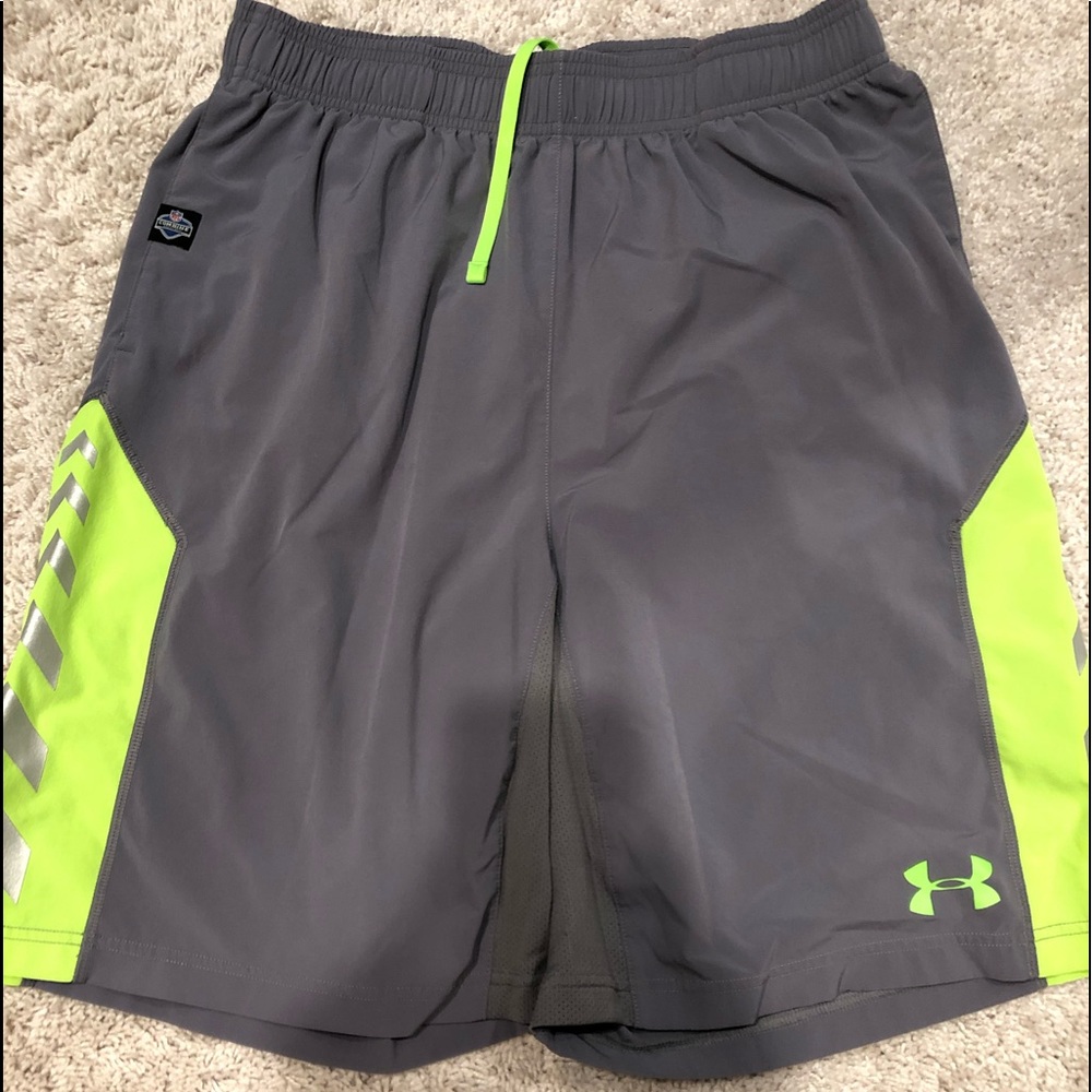Under Armour Combine athletic Shorts